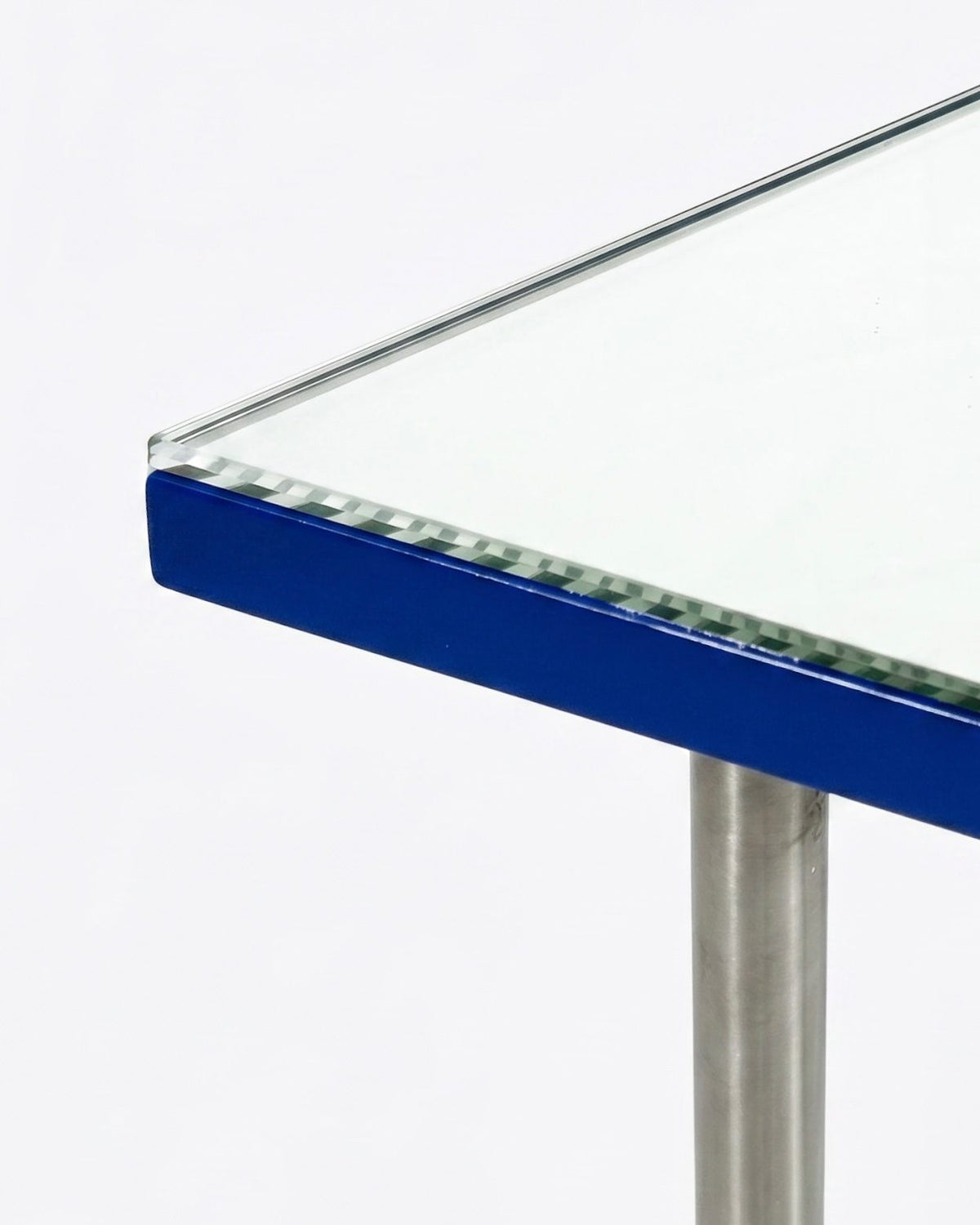 003 - side table